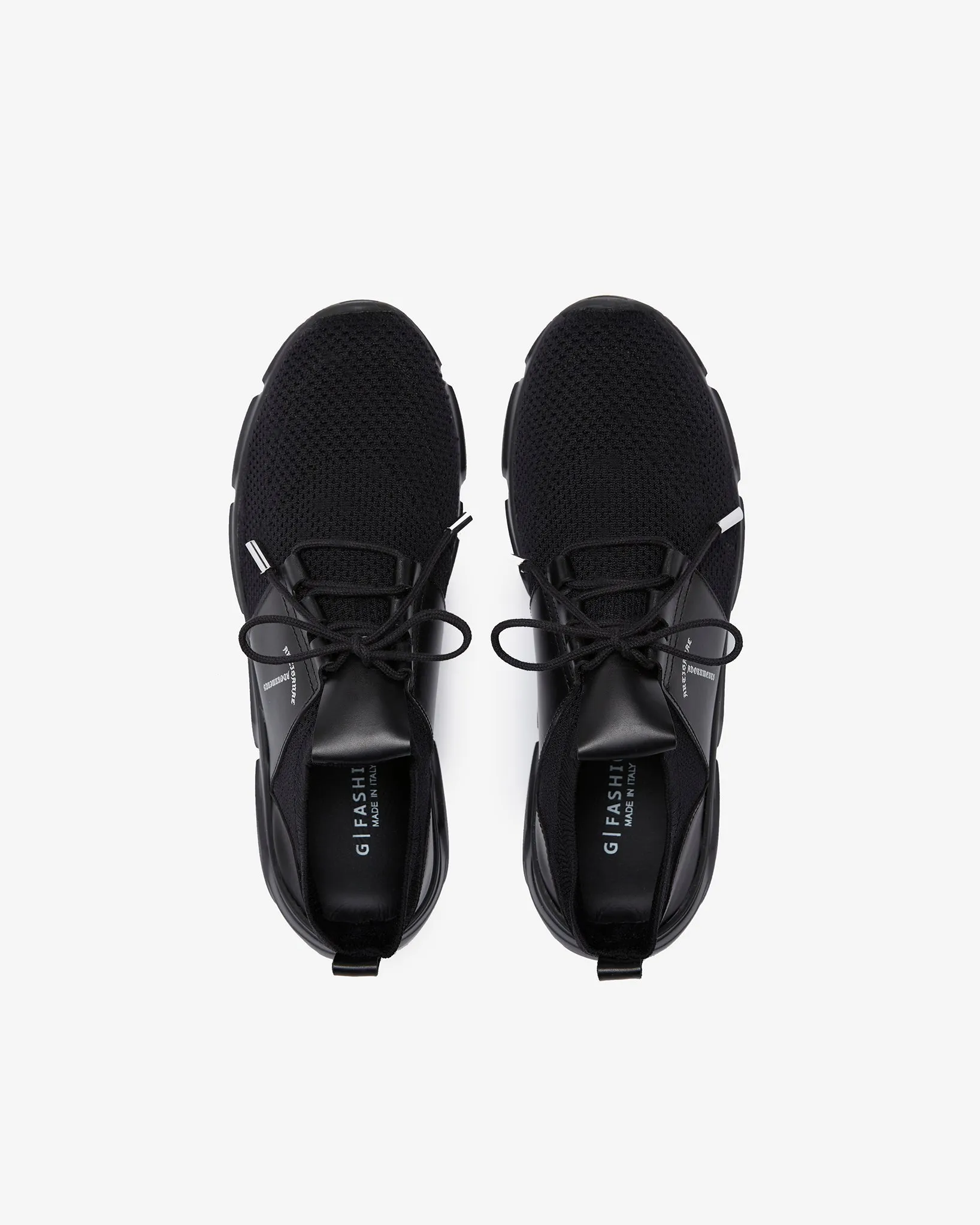 BLACK VENTURE FIT ATHLETIC SNEAKERS