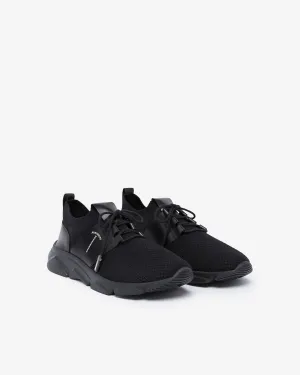 BLACK VENTURE FIT ATHLETIC SNEAKERS