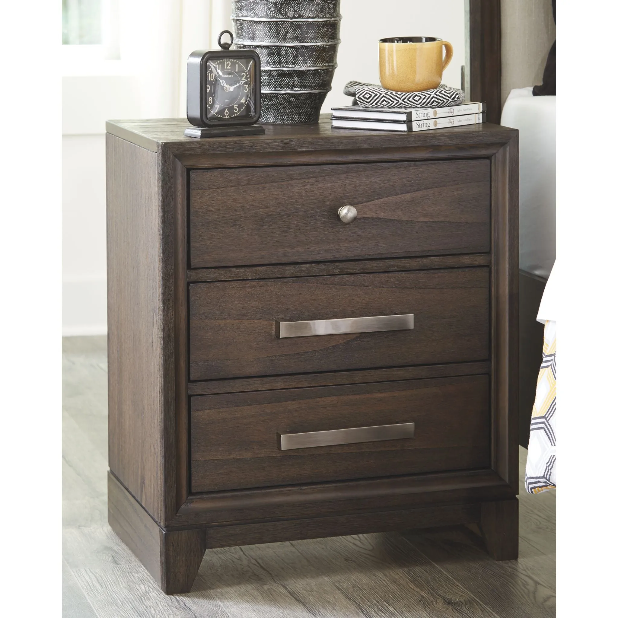 Brueban Three Drawer Nightstand