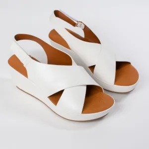 Clara Wedge | White