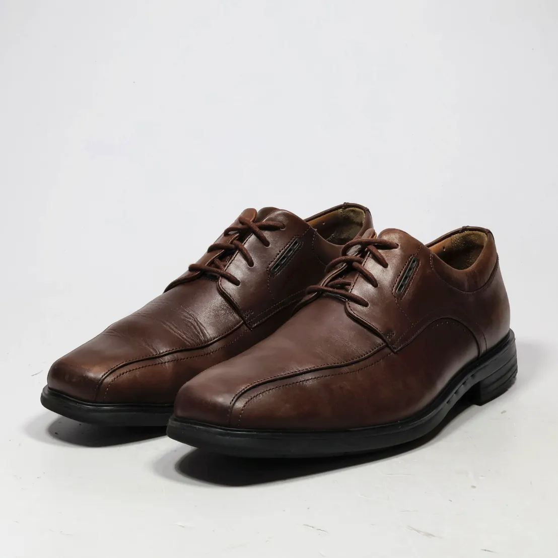 Clarks Unstructured Formal Lace Ups Leather Brown Colour For Men