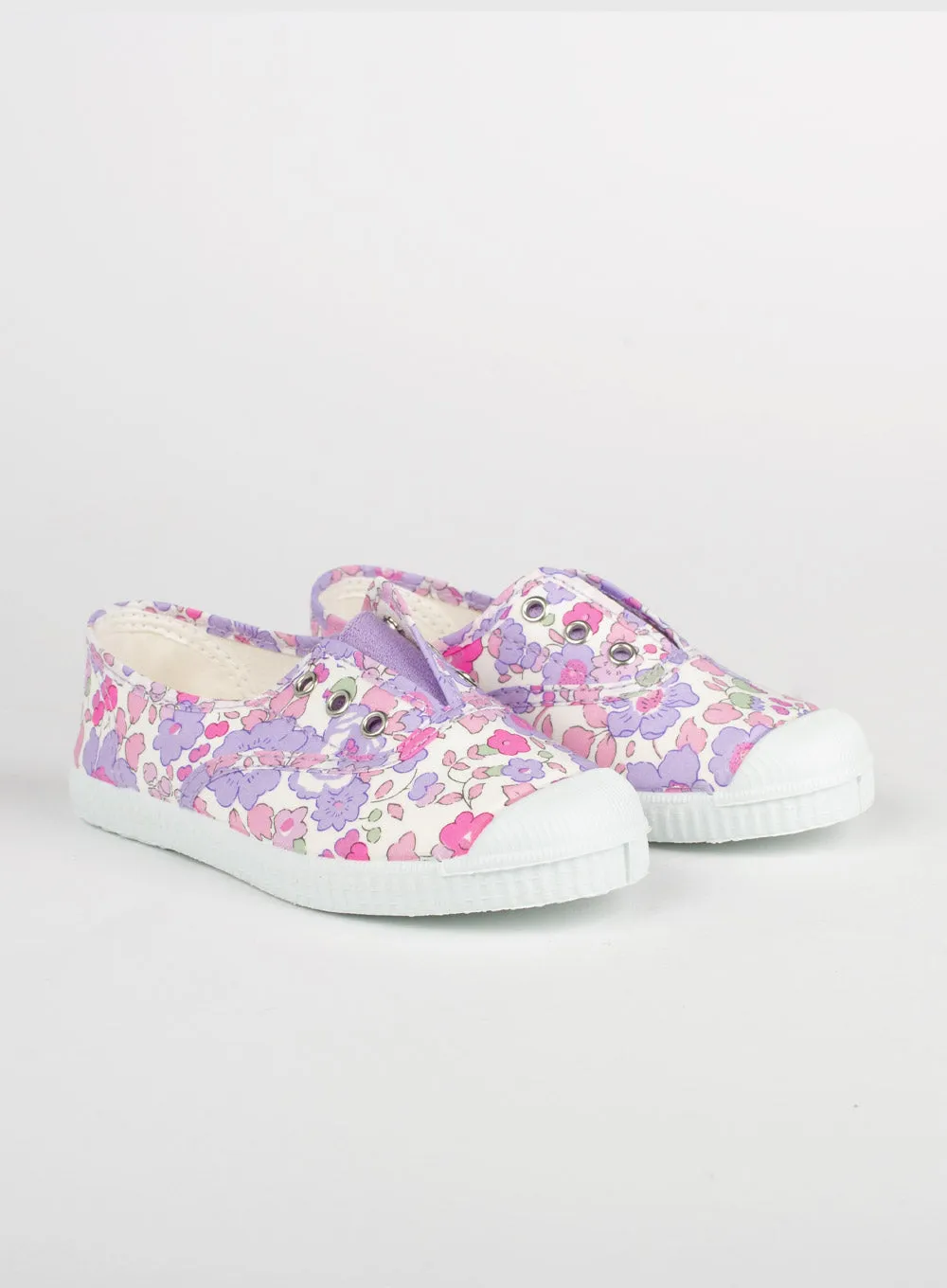 Hampton Canvas Plum Print Plimsolls in Lilac Betsy