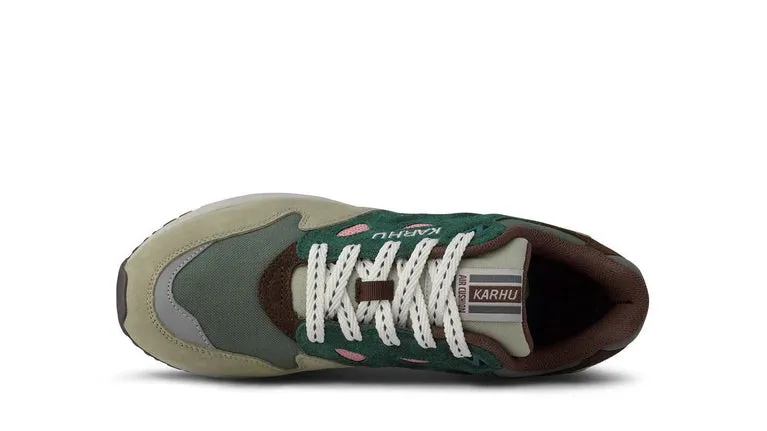 Karhu Legacy 96 Abbey Stone / Rain forest