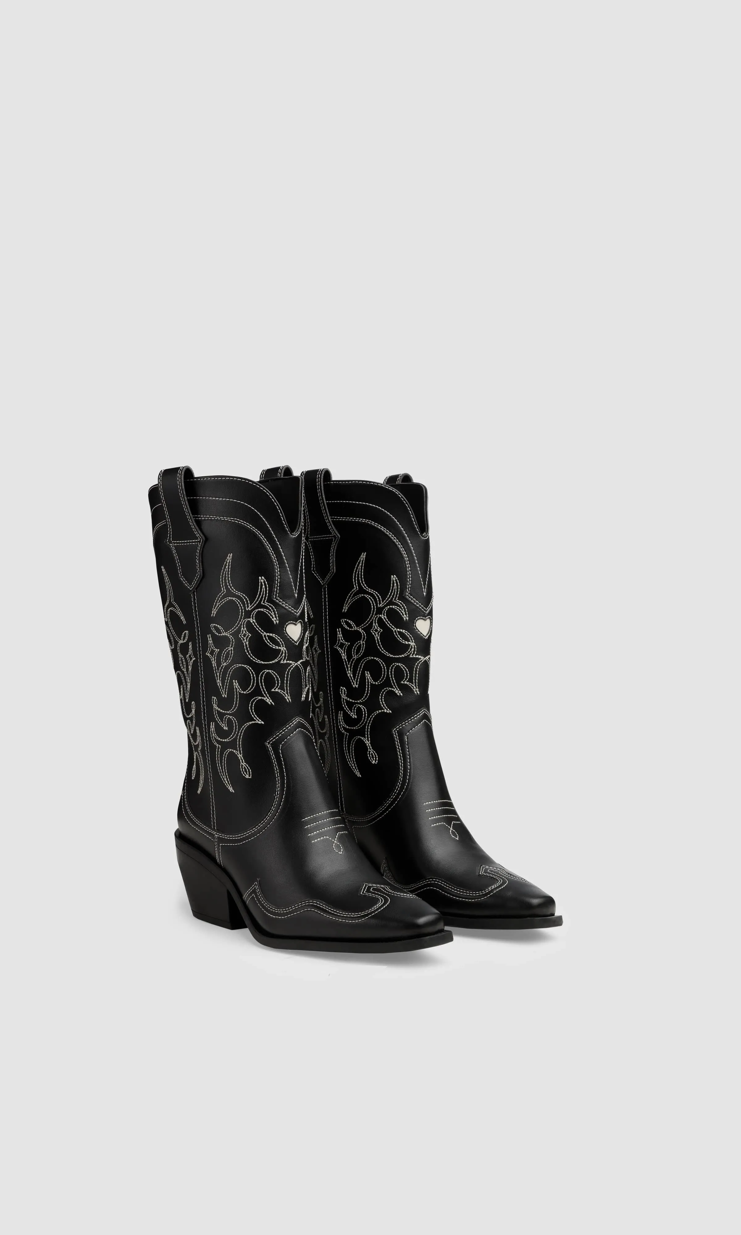 Regan II Vegan Apple Leather Cowboy Boots | Black