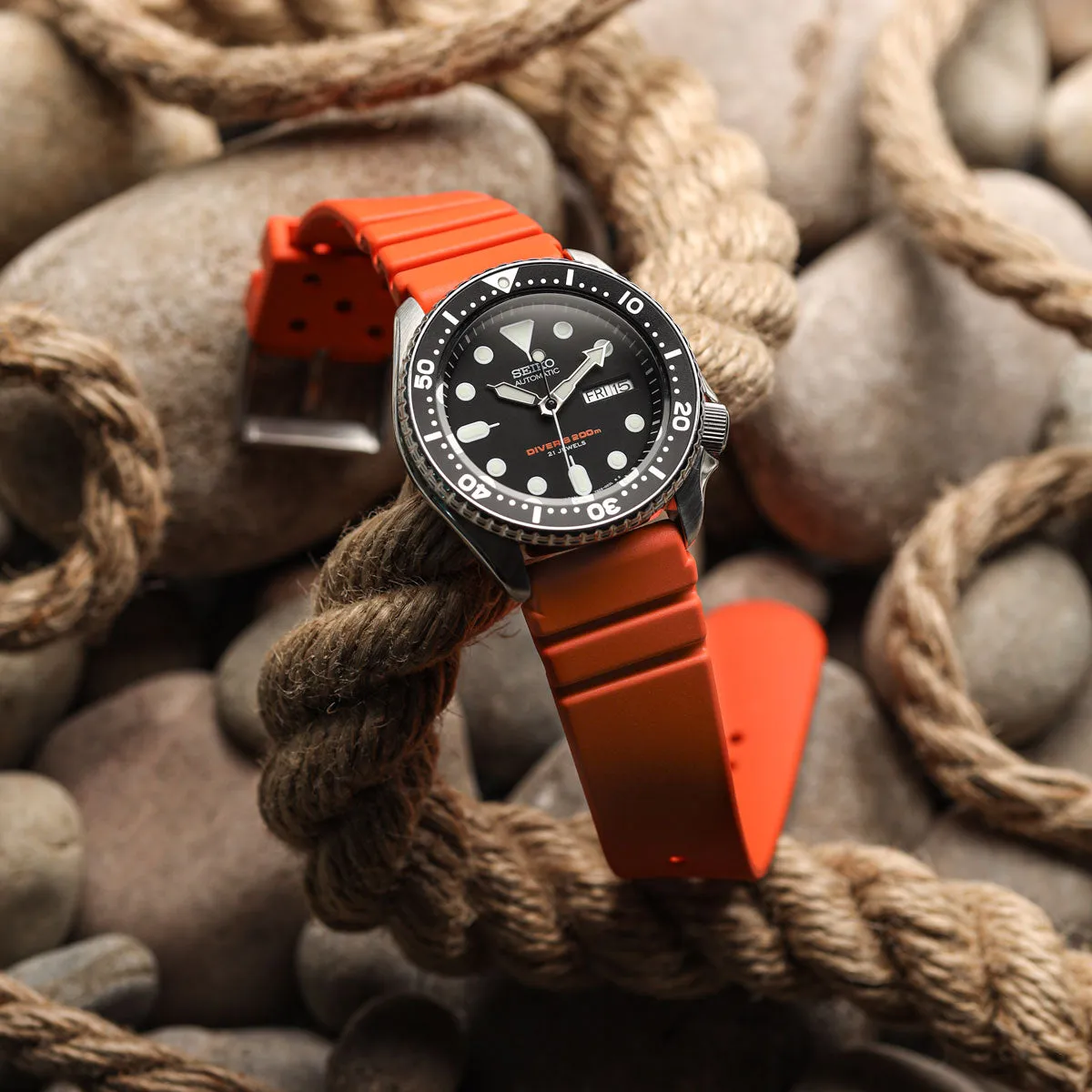 ZULUDIVER 284 Italian Rubber Dive Watch Strap - Orange